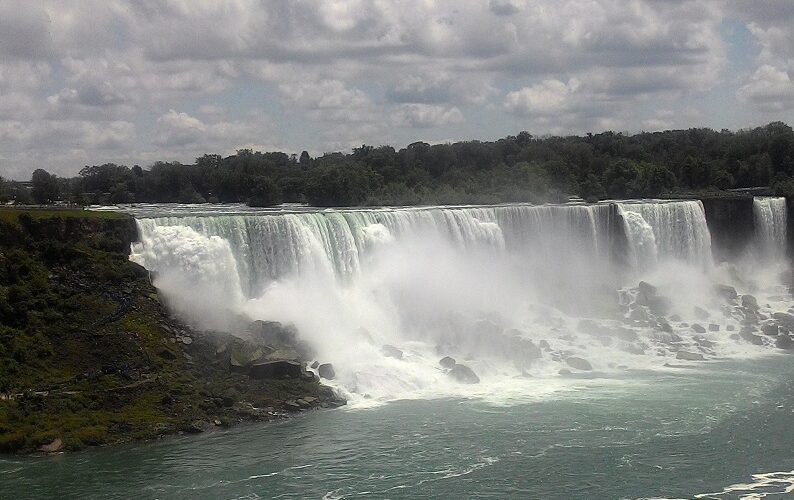 Enjoy a Small Group Private Tour of Niagara Falls (Up to 9 People)